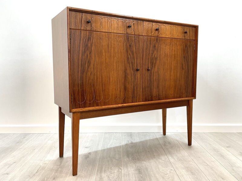Gordon russell, ellipses / circles, mid century sideboard – A rare vintage treasure