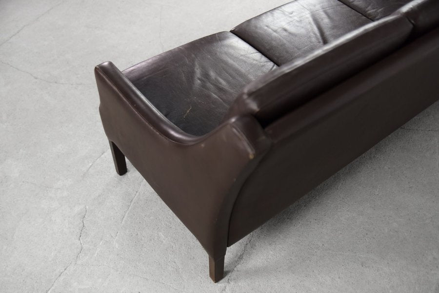 Danish mid century modern 3 seater chocolate leather sofa, 1960s – A rare vintage treasure