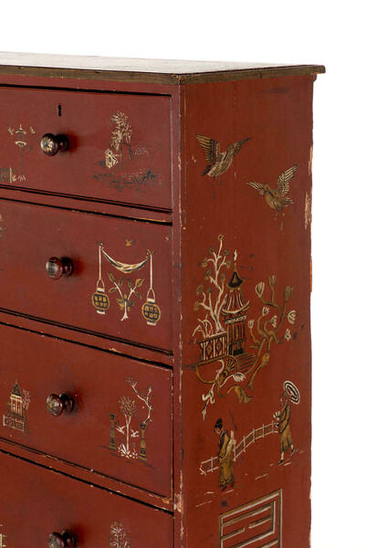 Georgian chinoiserie chest, 1800s – A rare vintage treasure