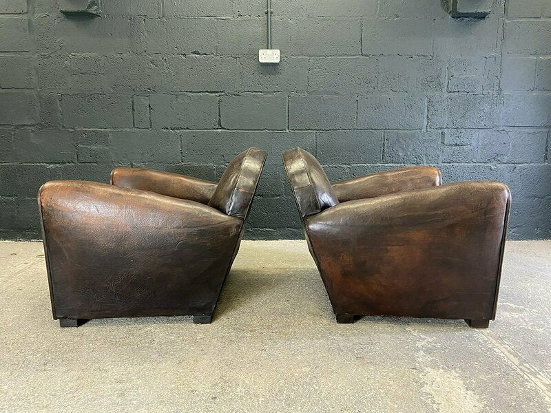Pair of french leather club chairs – A rare vintage treasure