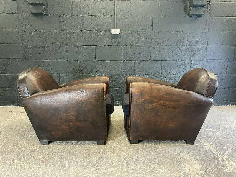 Pair of french leather club chairs – A rare vintage treasure