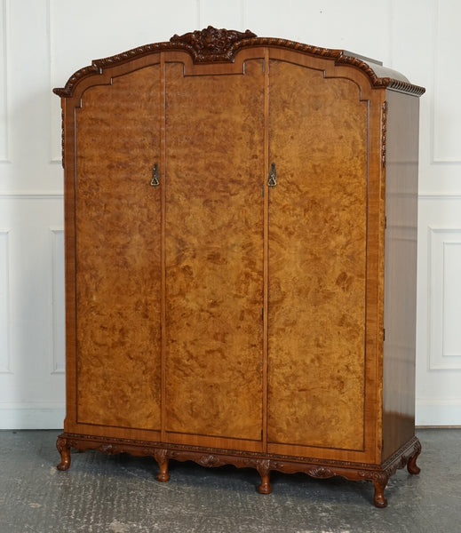 Victorian queen anne burr walnut heavily carved triple door wardrobe – A rare vintage treasure
