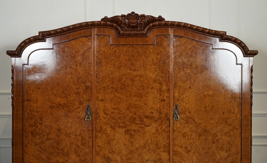 Victorian queen anne burr walnut heavily carved triple door wardrobe – A rare vintage treasure