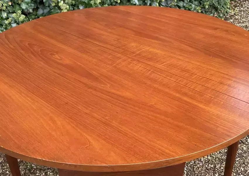 Vintage ‘roundette’ dining table and chairs by hans olsen for frem rojle – A rare vintage treasure